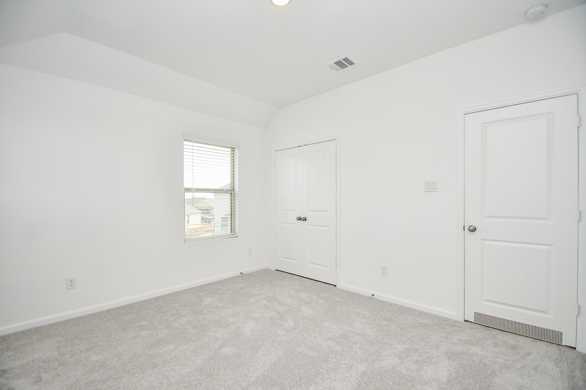 5624 Frst Cv Drive Rosenberg, TX 77469 - Photo 22 of 38 Bedroom 2