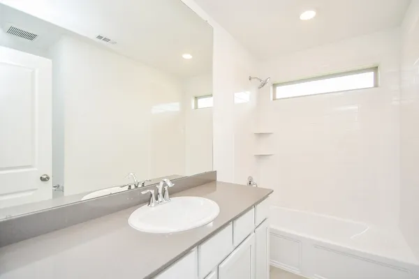 $3,400 | 5624 Frst Cv Drive, Rosenberg, TX 77469