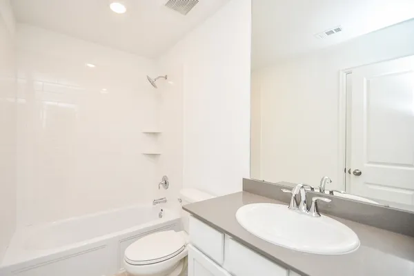 $3,400 | 5624 Frst Cv Drive, Rosenberg, TX 77469