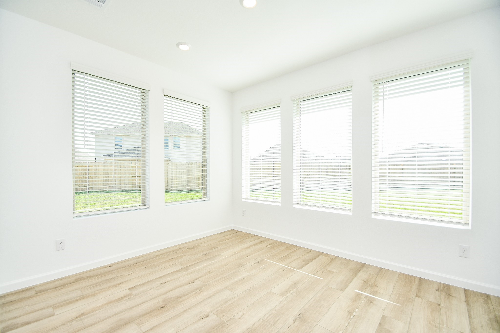 5624 Frst Cv Drive Rosenberg, TX 77469 - Photo 9 of 38 a view of an empty room with a window