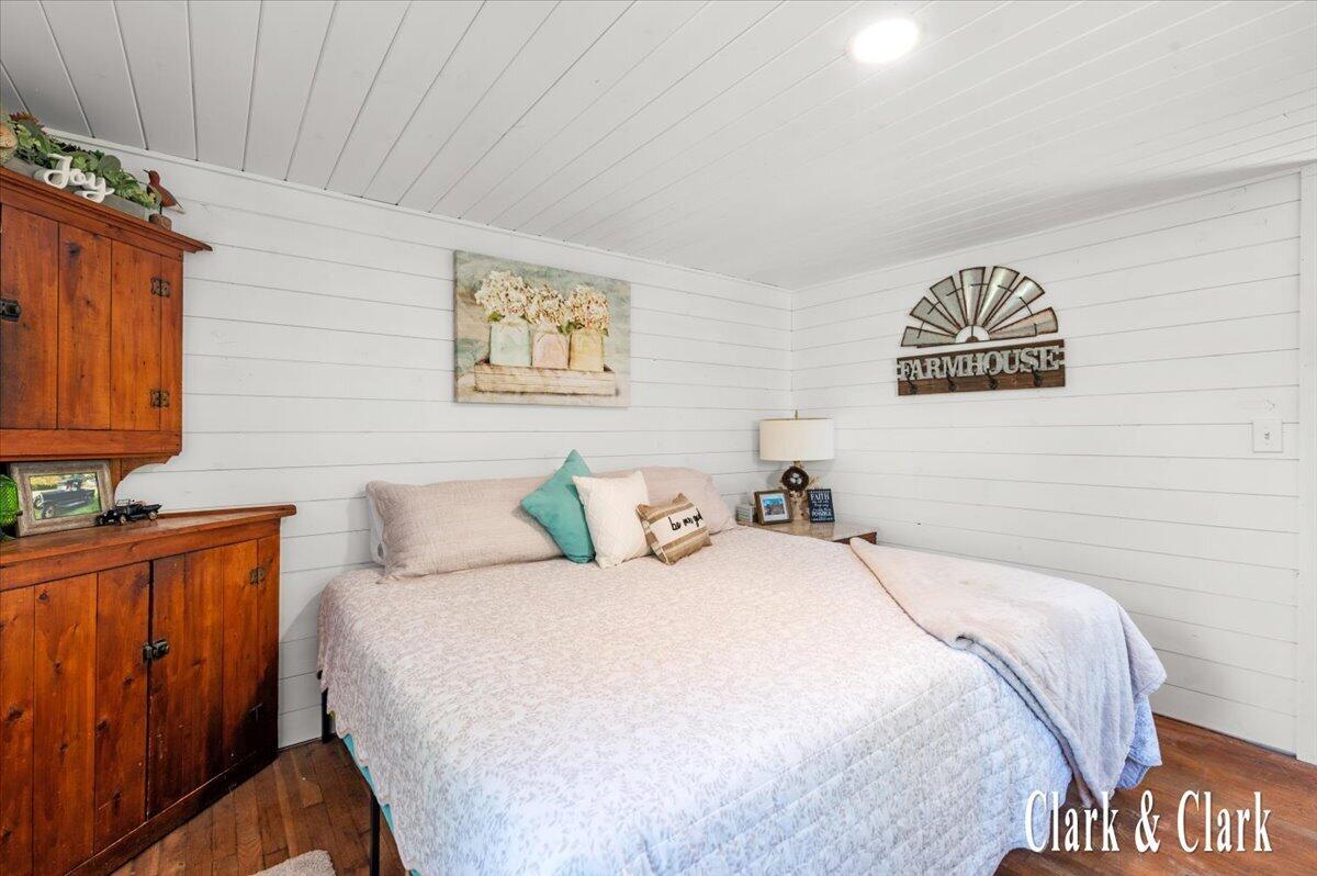 35965 South Humms Road Drummond Island, MI 49726 - Photo 39 of 73 110-INTERIOR 24A