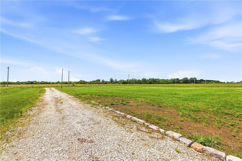 30225 South Wolf Road Drexel, MO 64742 - Photo 40 of 55