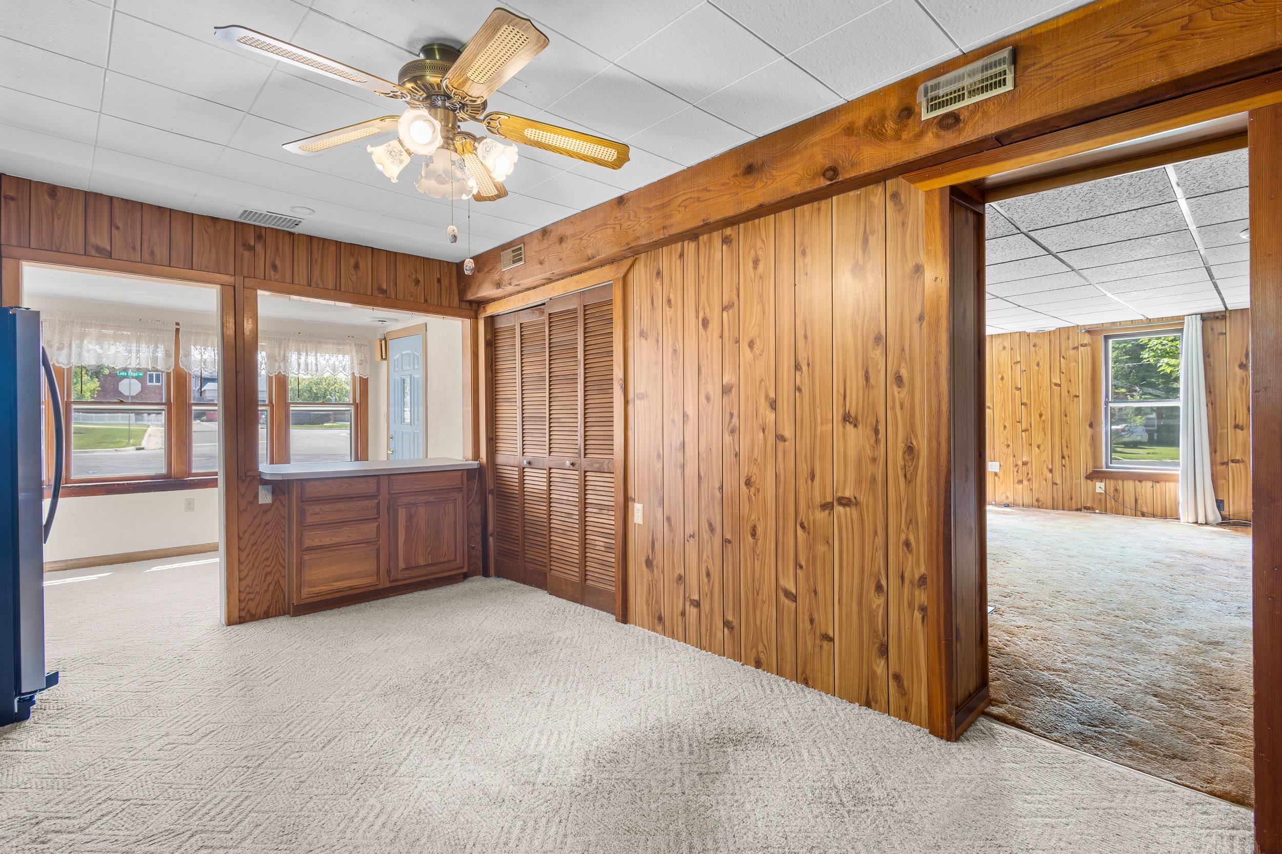 5904 Lake Edge Road McFarland, WI 53558 - Photo 9 of 49