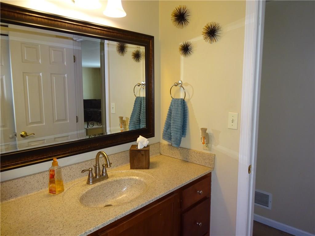 5003 Windriver Drive McKees Rocks, PA 15136 - Photo 22 of 25