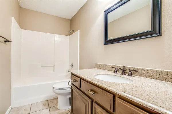 $2,600 | 14 Enchanted Court, Mansfield, TX 76063