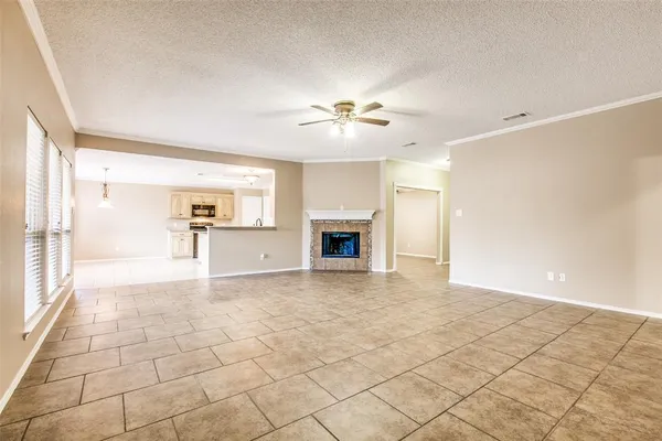 $2,600 | 14 Enchanted Court, Mansfield, TX 76063