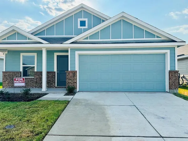 $2,100 | 5816 Crystal Water Way, Princeton, TX 75407