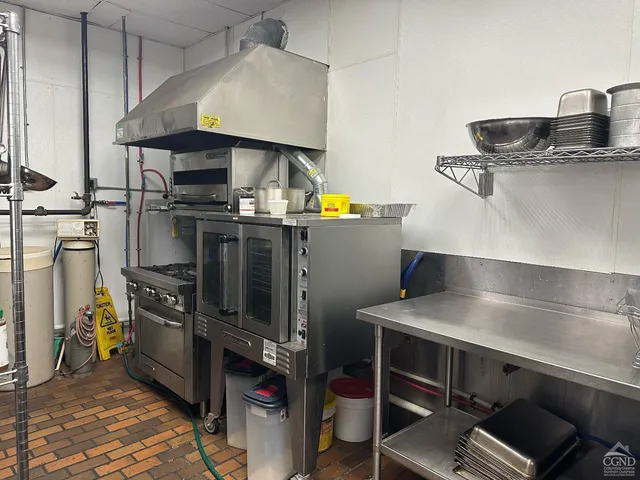 $1,850 | 160 Fairview Avenue, Hudson, NY 12534