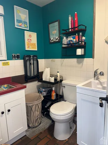 $1,850 | 160 Fairview Avenue, Hudson, NY 12534