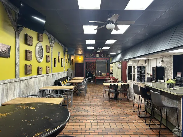 $1,850 | 160 Fairview Avenue, Hudson, NY 12534