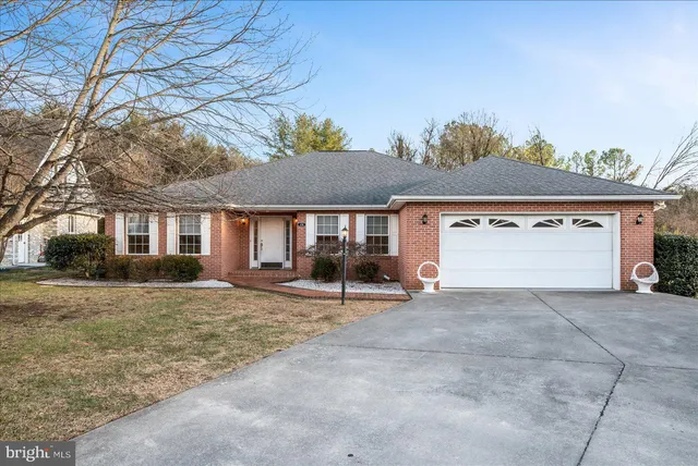 $569,900 | 436 Westside Station Drive, Winchester, VA 22601