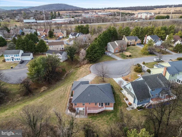 $569,900 | 436 Westside Station Drive, Winchester, VA 22601