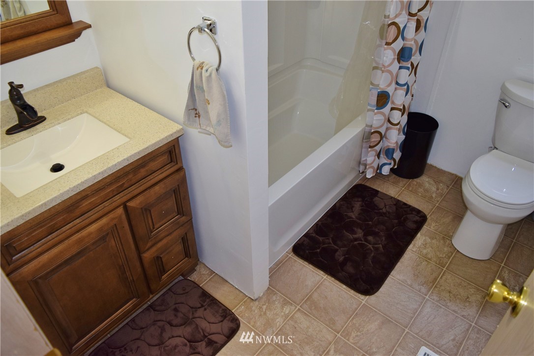 3805 South Pass Road Everson, WA 98247 - Photo 14 of 25