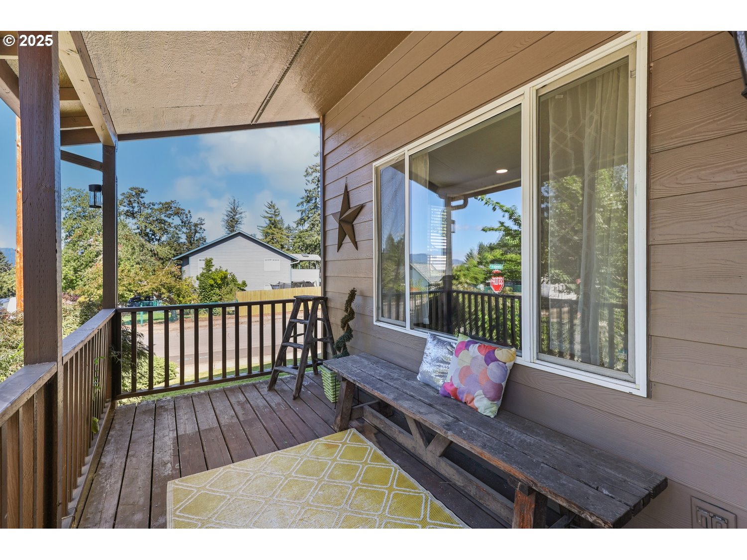701 South 68th Place Springfield, OR 97478 - Photo 2 of 28 a view of an outdoor space