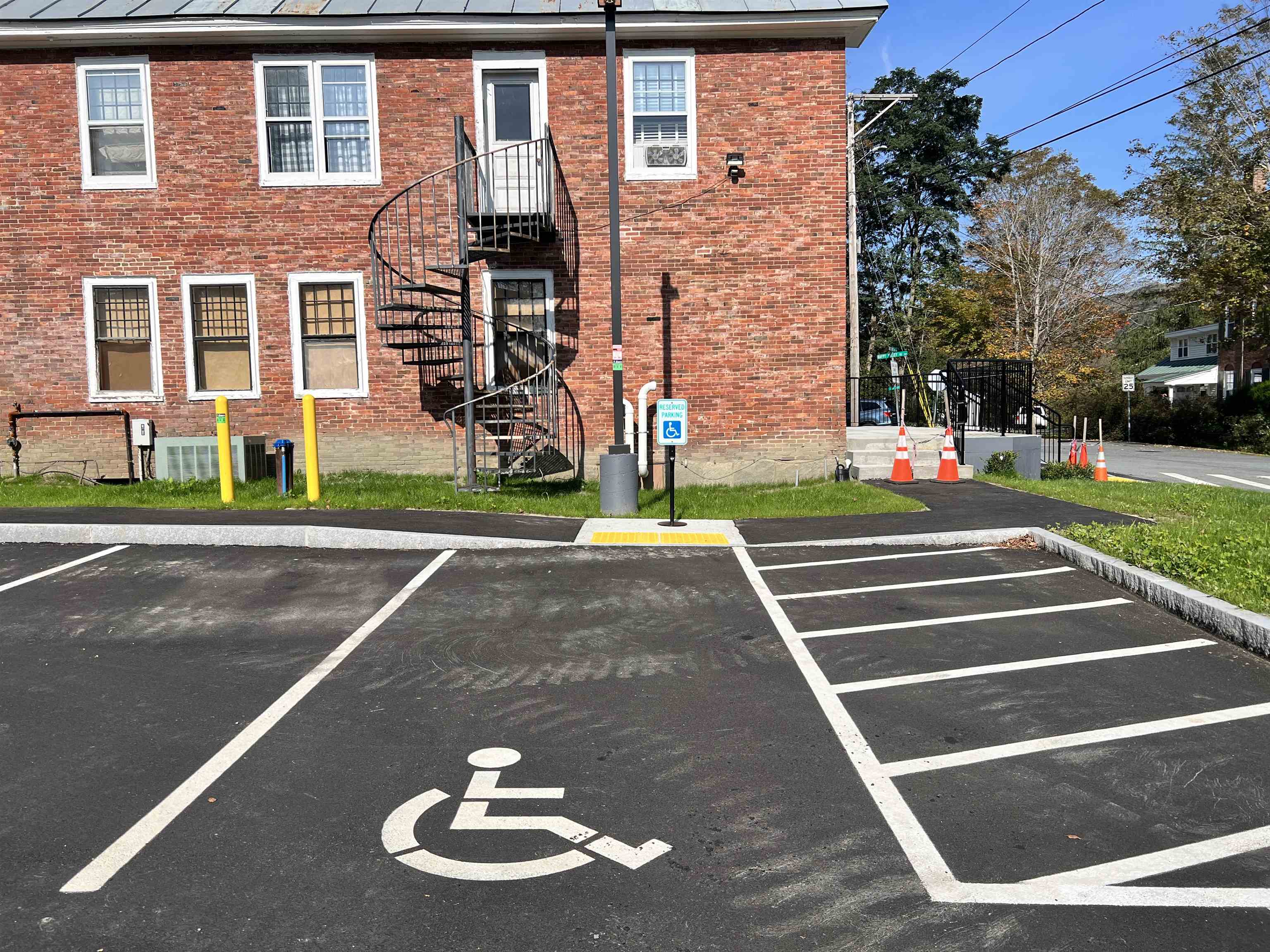 2706 East Woodstock Road Woodstock, VT 05073 - Photo 8 of 60