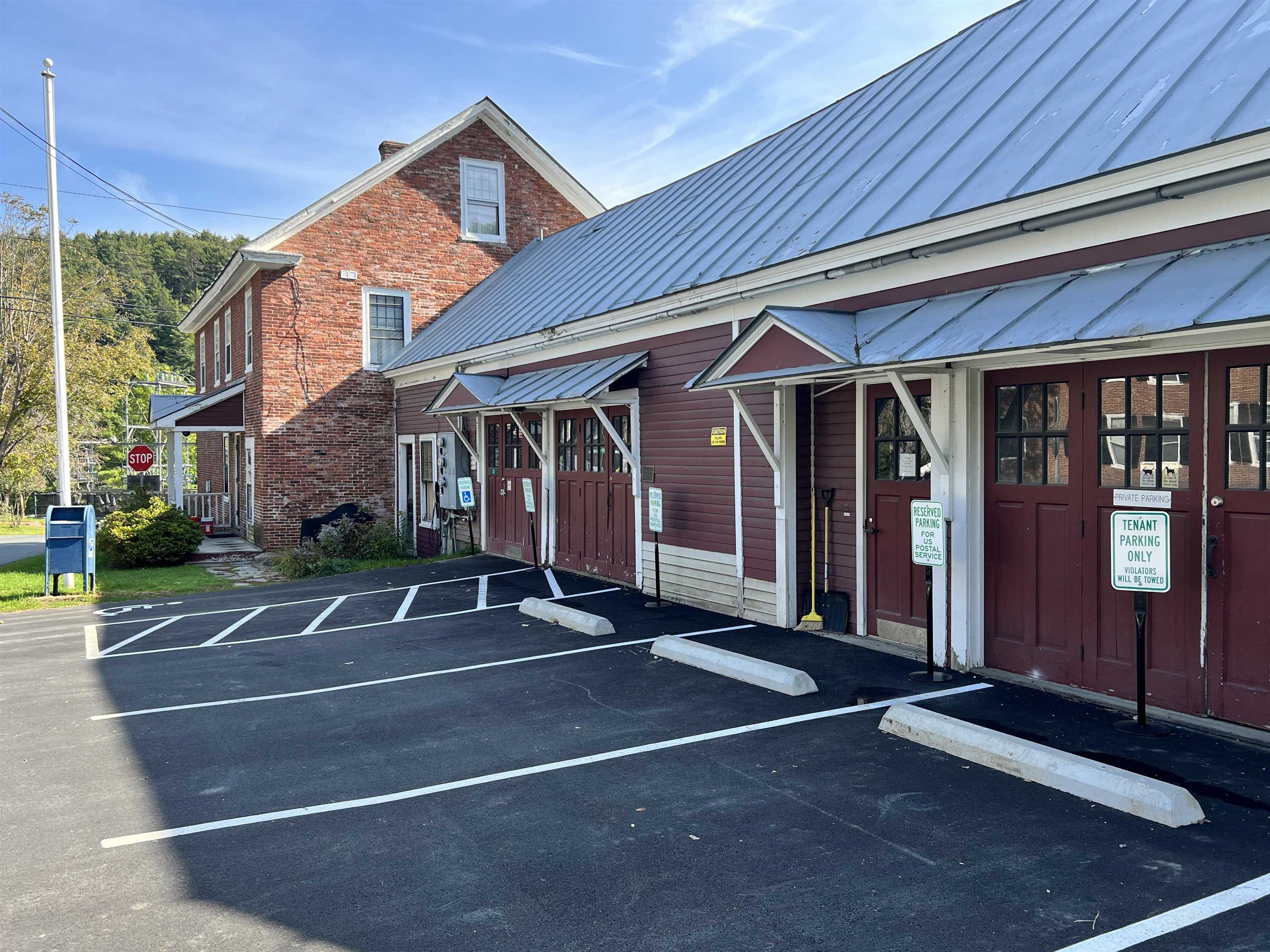 2706 East Woodstock Road Woodstock, VT 05073 - Photo 9 of 60