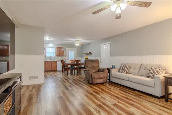 $264,900 | 604 Vogt Street, Urich, MO 64788