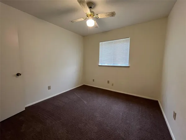 $1,650 | 1435 Brook Meadow Circle, Lancaster, TX 75134