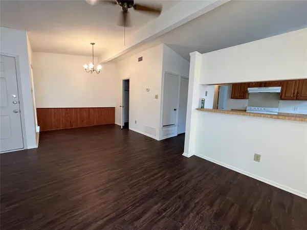 $1,650 | 1435 Brook Meadow Circle, Lancaster, TX 75134