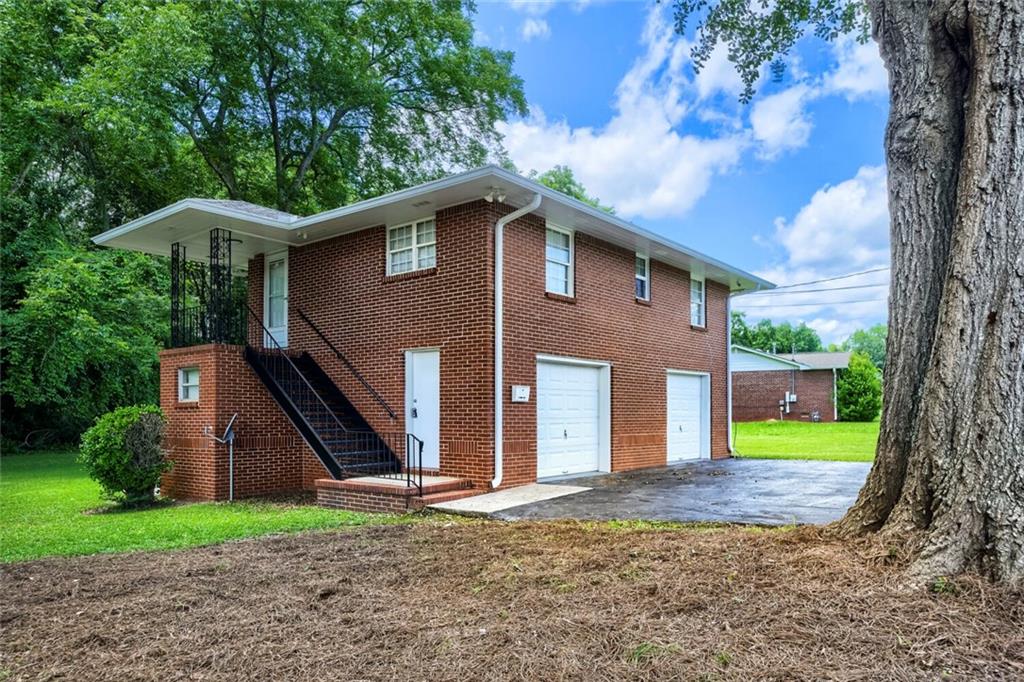 1 North Avenue Hampton, GA 30228 - Photo 3 of 28