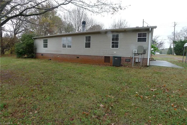 $250,000 | 4338 Us Highway, Advance, NC 27006