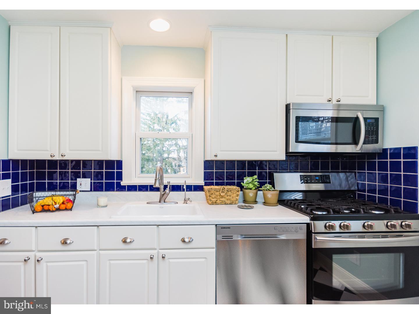 311 Conestoga Road Wayne, PA 19087 - Photo 7 of 23 Kitchen