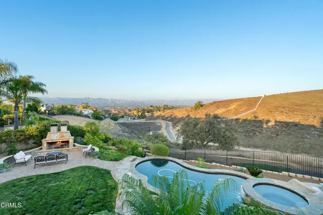$1,799,000 | 490 Peter Place, Simi Valley, CA 93065
