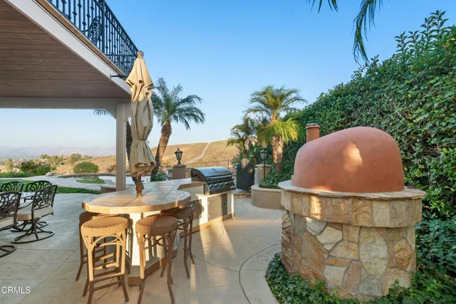 $1,799,000 | 490 Peter Place, Simi Valley, CA 93065