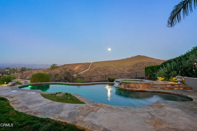 $1,799,000 | 490 Peter Place, Simi Valley, CA 93065