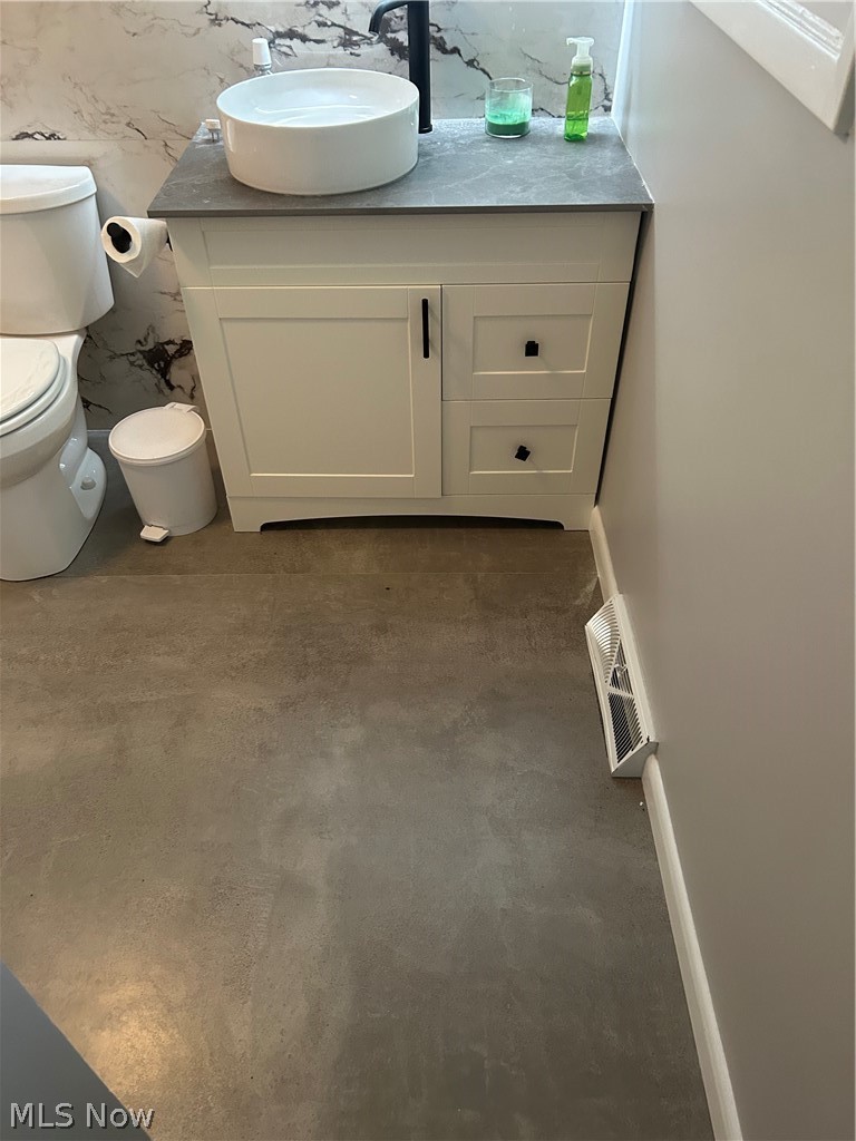 17228 Egbert Road Walton Hills, OH 44146 - Photo 19 of 29