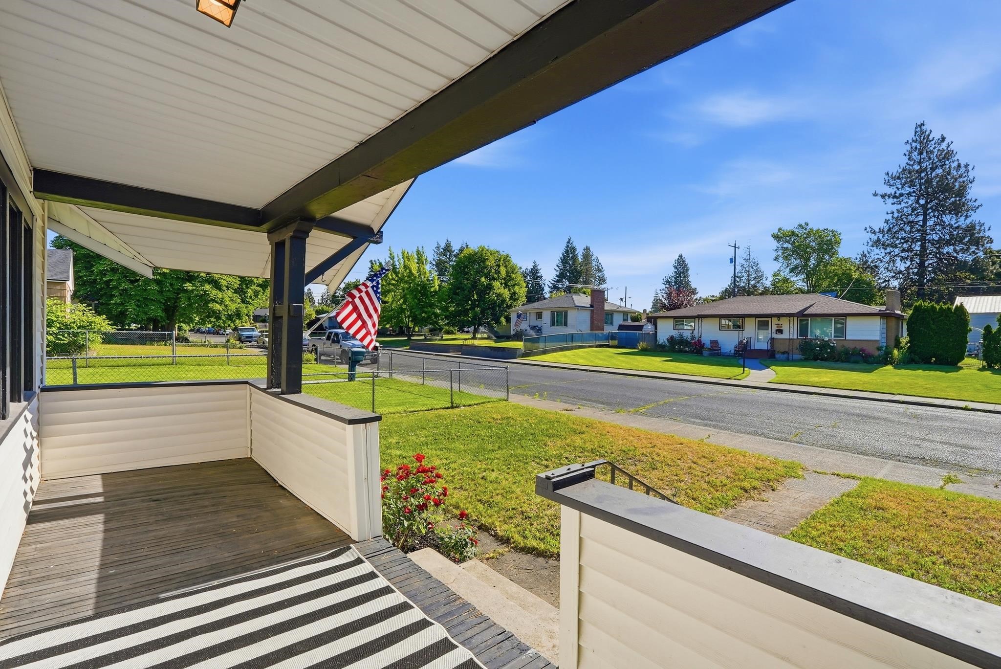 4811 North Walnut Street Spokane, WA 99205 - Photo 3 of 10