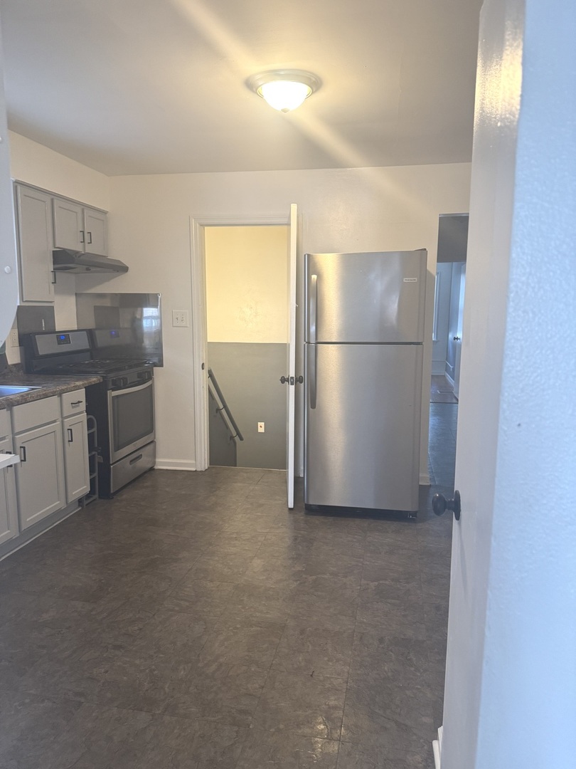 47 157th Street Calumet City, IL 60409 - Photo 12 of 18