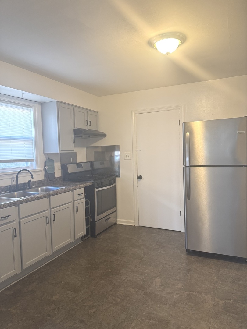 47 157th Street Calumet City, IL 60409 - Photo 15 of 18