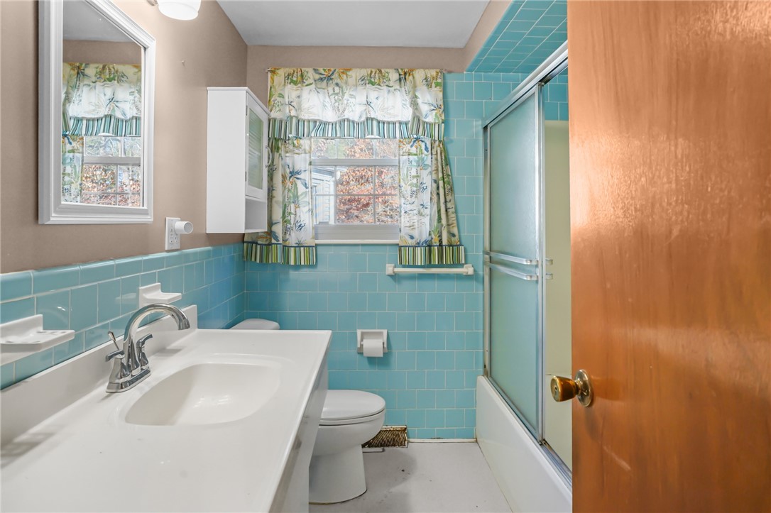 9 Holmes Road Coventry, RI 02816 - Photo 12 of 36