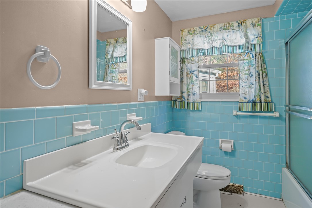 9 Holmes Road Coventry, RI 02816 - Photo 13 of 36