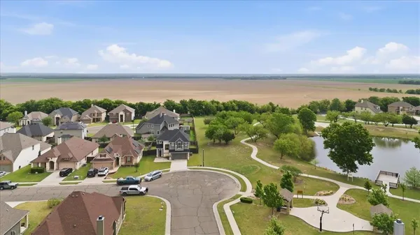 $305,000 | 10701 Kestrel Court, Waco, TX 76708