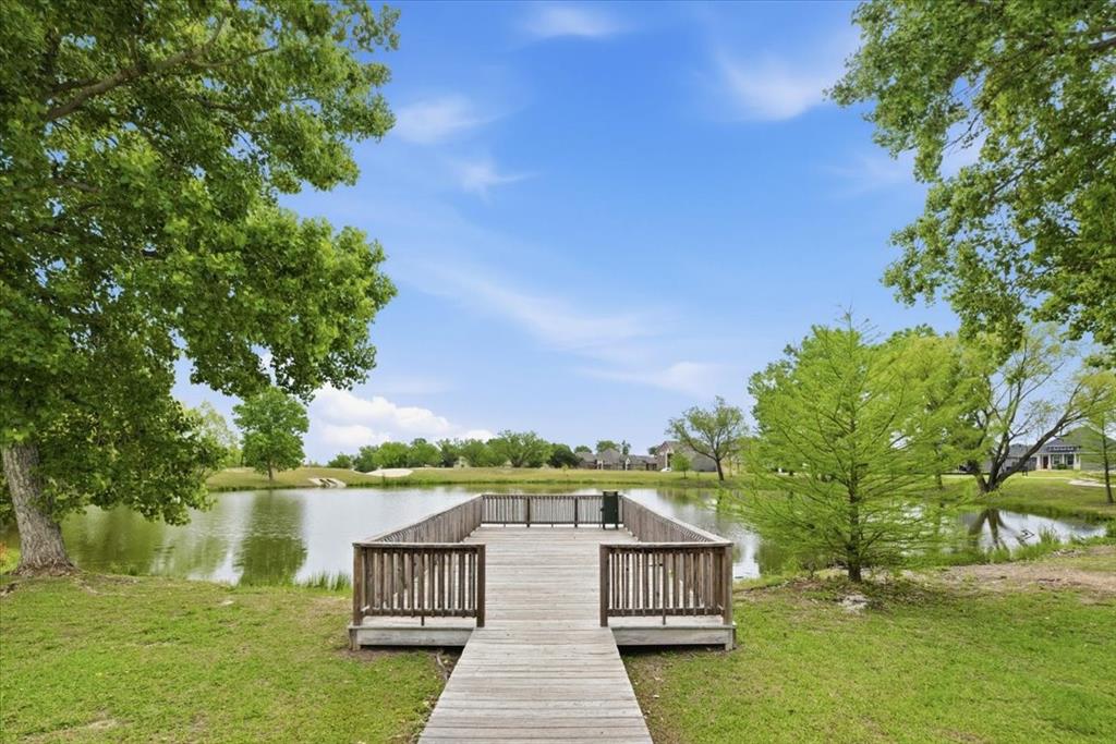 10701 Kestrel Court Waco, TX 76708 - Photo 33 of 37 Community dock on the pond