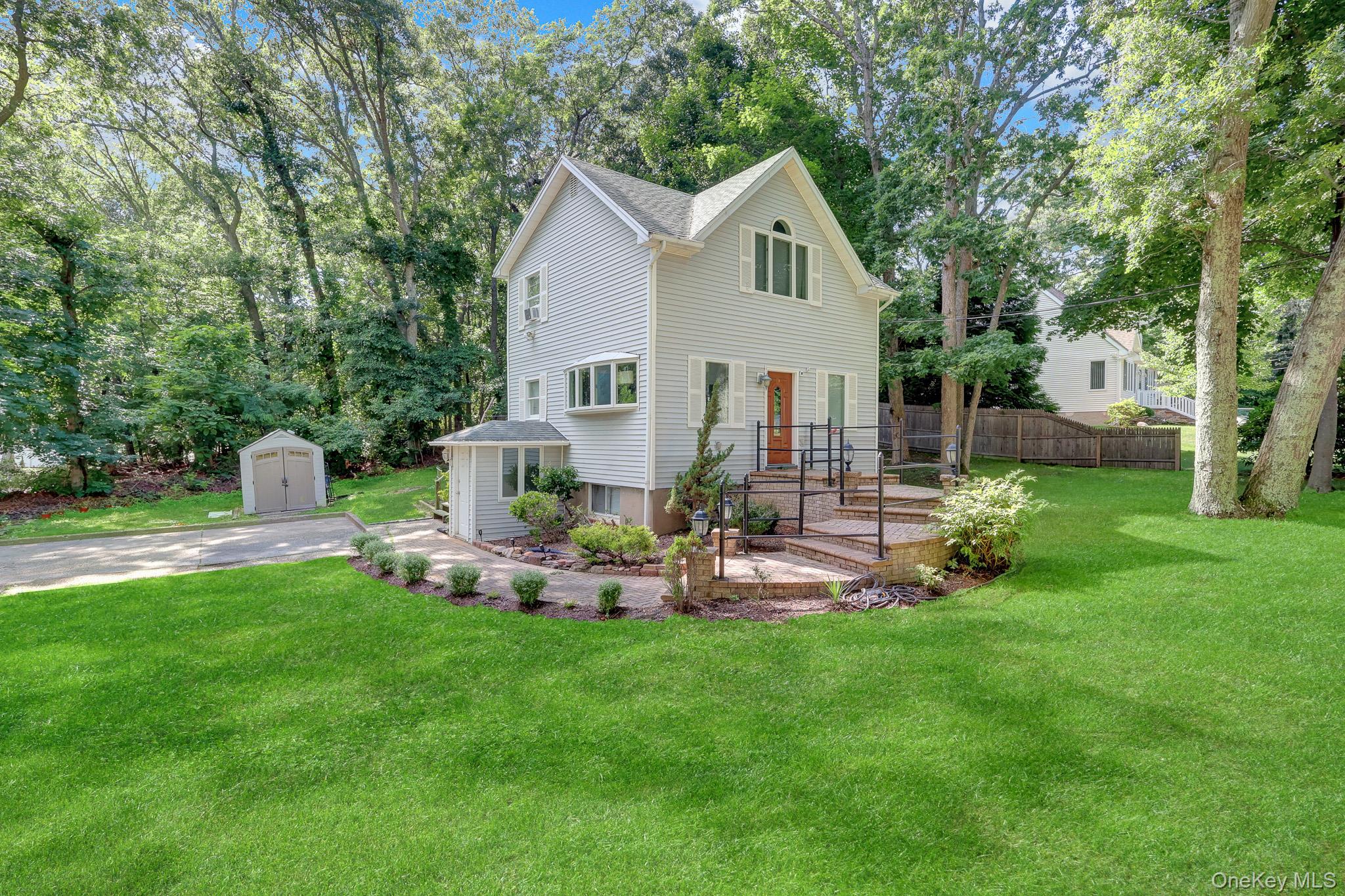14 Neponsit Road Sound Beach, NY 11789 - Photo 3 of 23
