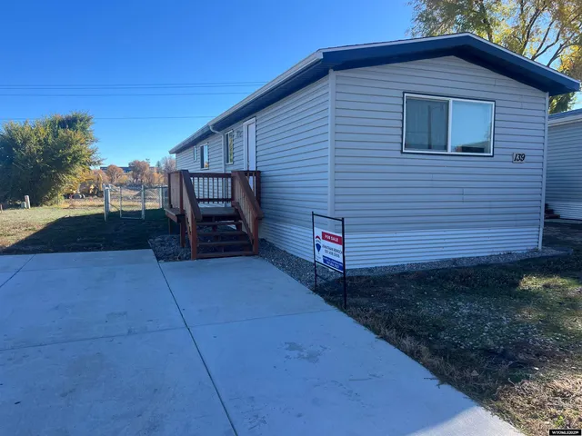 $76,000 | 139 Northside Drive, Lander, WY 82520