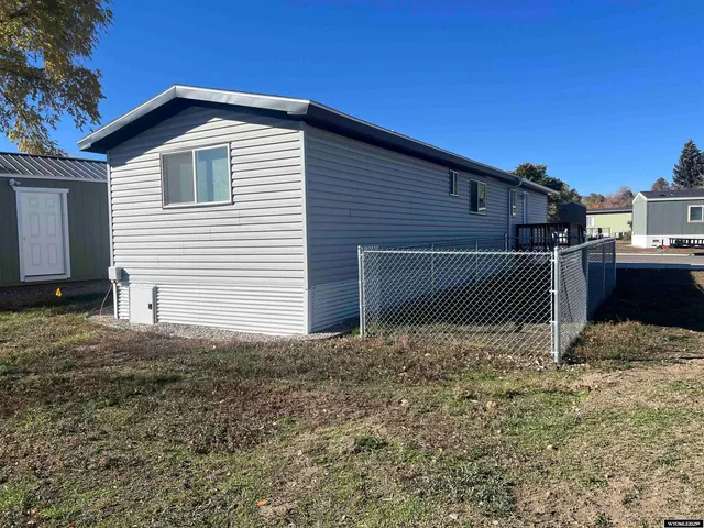 $76,000 | 139 Northside Drive, Lander, WY 82520