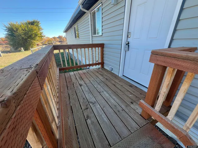 $76,000 | 139 Northside Drive, Lander, WY 82520