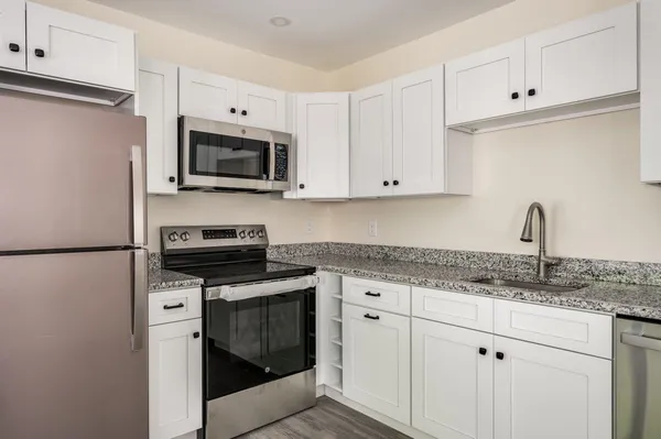 $419,900 | 725-727 Central Avenue, Unit 301, Dover, NH 03820