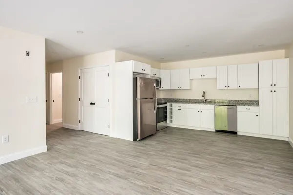 $419,900 | 725-727 Central Avenue, Unit 301, Dover, NH 03820