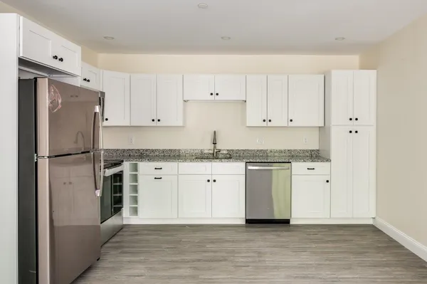 $419,900 | 725-727 Central Avenue, Unit 301, Dover, NH 03820