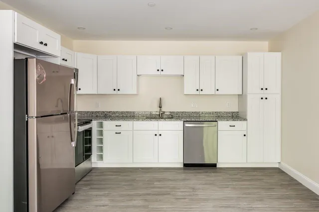 $419,900 | 725-727 Central Avenue, Unit 301, Dover, NH 03820