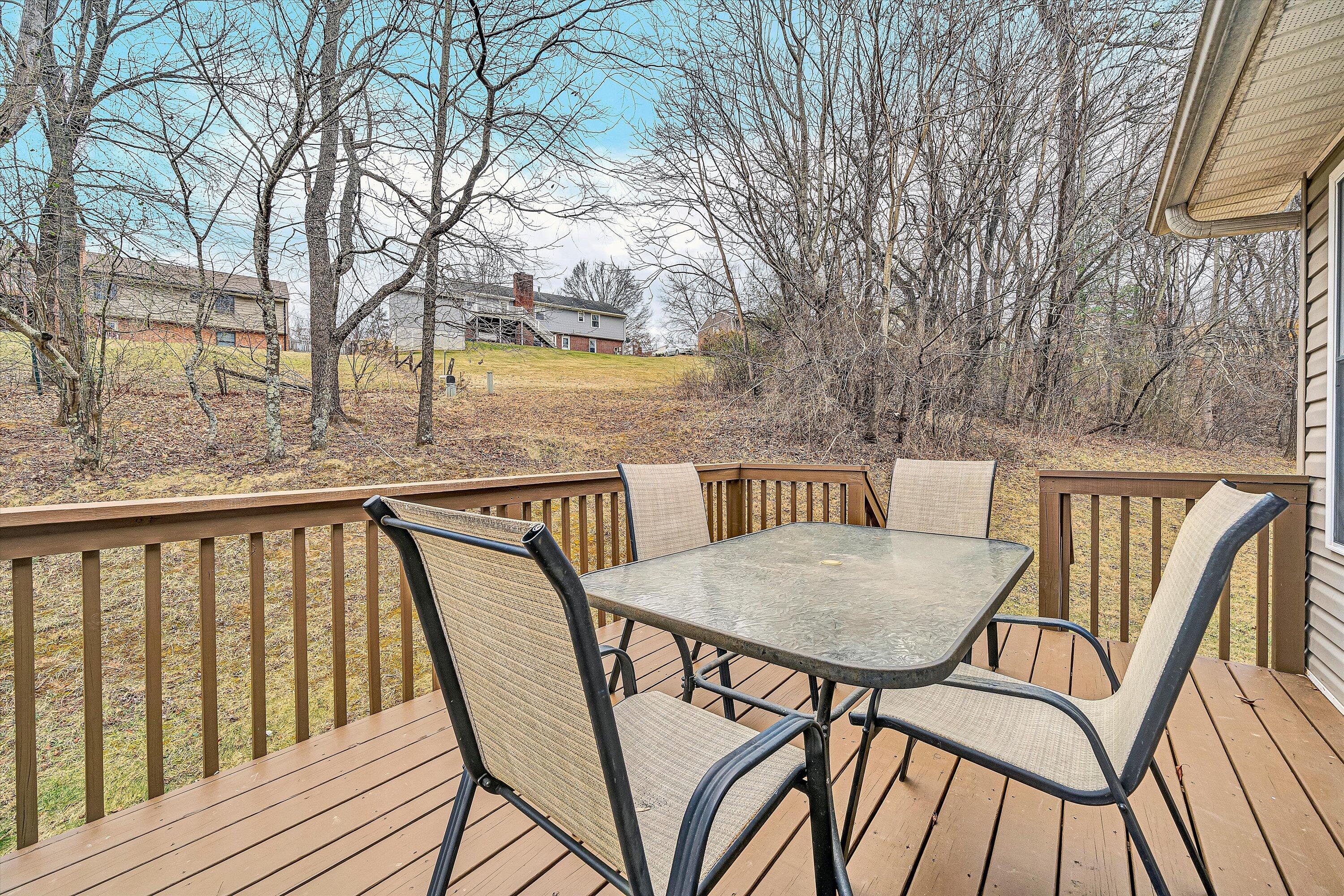 3771 Read Mountain Road Cloverdale, VA 24077 - Photo 31 of 36 31-VM-07510