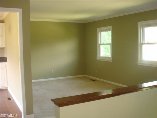 1599 Frye Bridge Road Clemmons, NC 27012 - Photo 4 of 7 Living Room.