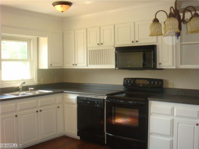 1599 Frye Bridge Road Clemmons, NC 27012 - Photo 7 of 7 Kitchen.