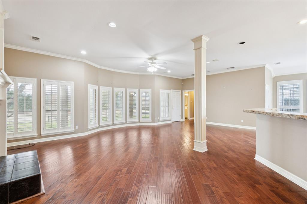 1250 Eubanks Road Seagoville, TX 75159 - Photo 12 of 40 Light and bright great room.