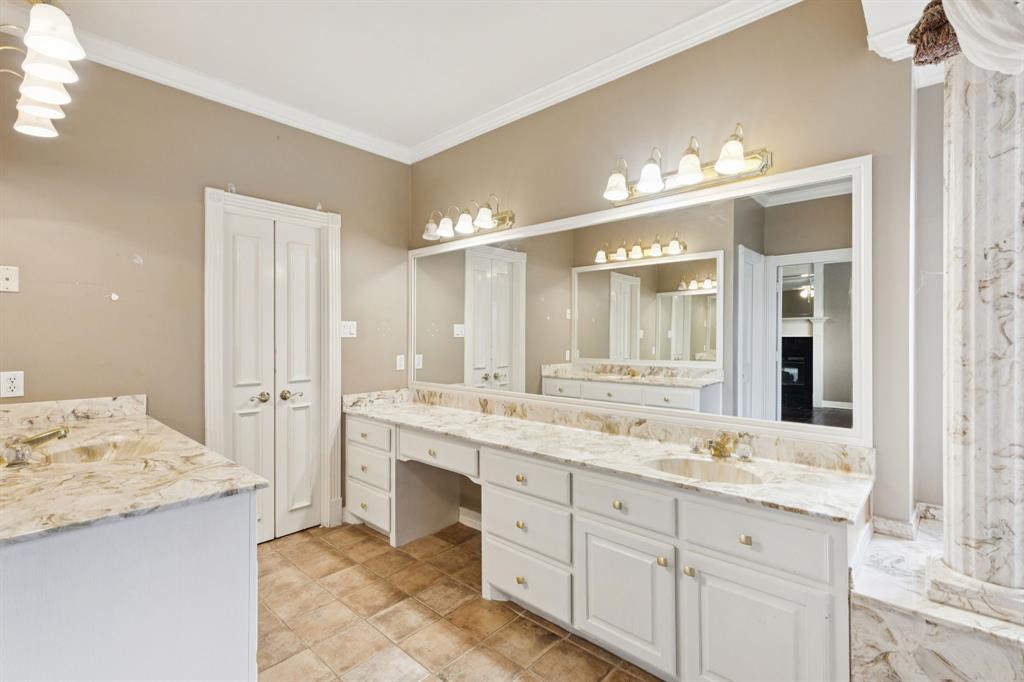1250 Eubanks Road Seagoville, TX 75159 - Photo 23 of 40 Oversized his and hers vanities.